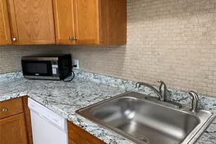 132 Hardenburgh Ave 2E, Demarest, NJ 07627 - Photo 3