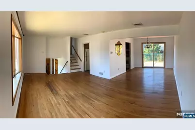 24 Hill Court, Pompton Lakes, NJ 07442 - Photo 11