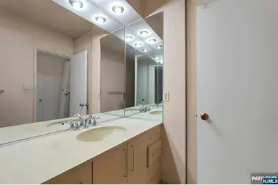 5 Horizon Road #503, Fort Lee, NJ 07024 - Photo 27