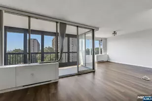 5 Horizon Rd, Fort Lee, NJ 07024 - Photo 11