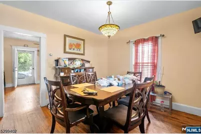 27 Donaldson Avenue, Rutherford, NJ 07070 - Photo 7