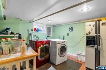 27 Donaldson Avenue, Rutherford, NJ 07070 - Photo 17