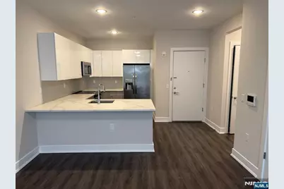 470 Main Street 409 #409, Fort Lee, NJ 07024 - Photo 3