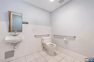 504 Hamburg Turnpike 101B, Wayne, NJ 07470 - Photo 19