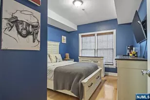 15-19 Tichenor Ln 404, Newark, NJ 07114 - Photo 7