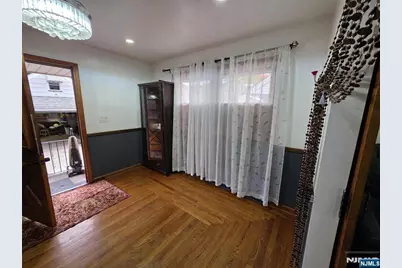 299 Maple Avenue, Wallington, NJ 07057 - Photo 11