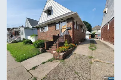 299 Maple Avenue, Wallington, NJ 07057 - Photo 1