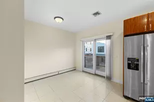 333 Lincoln Ave B, Fort Lee, NJ 07024 - Photo 9