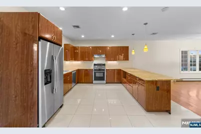 333 Lincoln Avenue B #B, Fort Lee, NJ 07024 - Photo 11