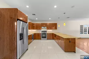 333 Lincoln Ave B, Fort Lee, NJ 07024 - Photo 11