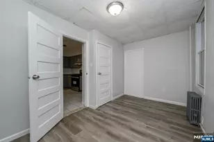 23 Komorn St, Newark, NJ 07105 - Photo 17