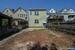 23 Komorn St, Newark, NJ 07105 - Photo 41