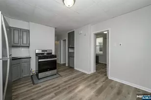 23 Komorn St, Newark, NJ 07105 - Photo 33