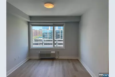 2150 N Central Road 409 #409, Fort Lee, NJ 07024 - Photo 5