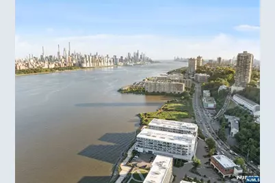 3 Somerset 113 #113, Edgewater, NJ 07020 - Photo 31