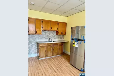 141 67th 2 #2, West New York, NJ 07093 - Photo 9