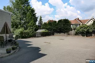 180 Grand Ave, Englewood, NJ 07631 - Photo 27