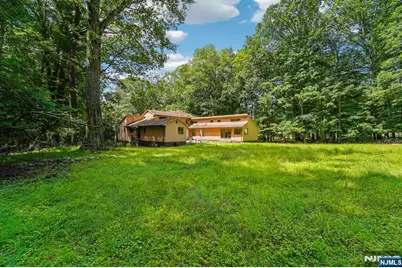 724 Tall Oaks Court, Franklin Lakes, NJ 07417 - Photo 37