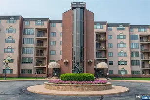 1360 Hamburg Turnpike 708, Wayne, NJ 07470 - Photo 1