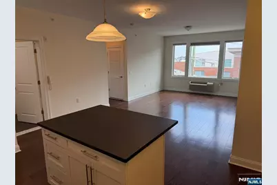 225 Walker Street 406 #406, Cliffside Park, NJ 07010 - Photo 3