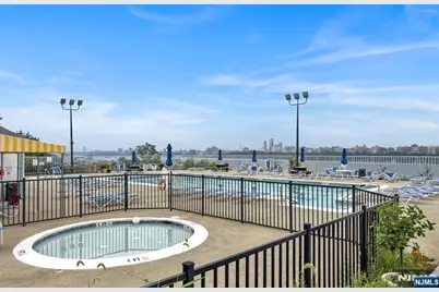 8450 Boulevard E 1E #1E, North Bergen, NJ 07047 - Photo 21