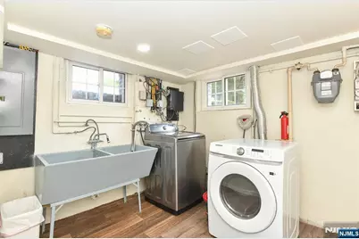 156 E Linden Avenue, Dumont, NJ 07628 - Photo 43