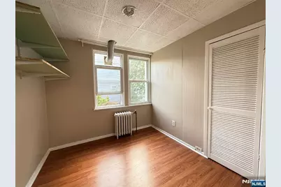 84 9th Street 1st Fl #1st fl, Wood Ridge, NJ 07075 - Photo 15