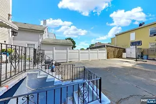 160 Tappan St, Kearny, NJ 07032 - Photo 9