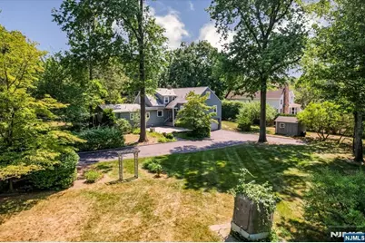 427 Grandview Avenue, Wyckoff Township, NJ 07481 - Photo 13