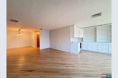 364 Palisade Avenue 5B #5B, Cliffside Park, NJ 07010 - Photo 15