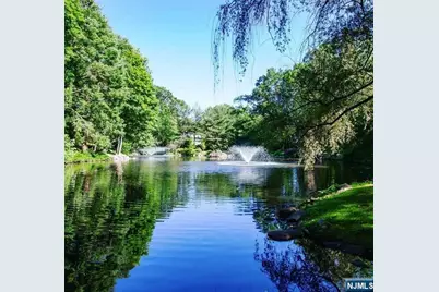 1055 High Mountain Road, Franklin Lakes, NJ 07417 - Photo 3