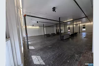 203-207 Market Street 2nd &amp; 3rd #2nd &amp; 3rd, Paterson, NJ 07505 - Photo 15