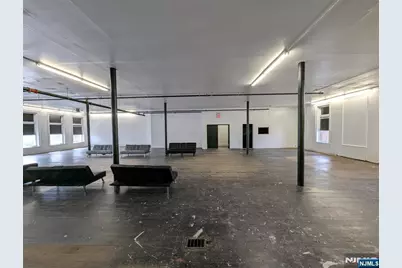 203-207 Market Street 2nd &amp; 3rd #2nd &amp; 3rd, Paterson, NJ 07505 - Photo 19