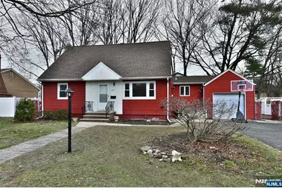 685 Mabie Street, New Milford, NJ 07646 - Photo 3