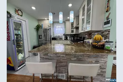 17 Elm Street, Ridgefield Park, NJ 07660 - Photo 3