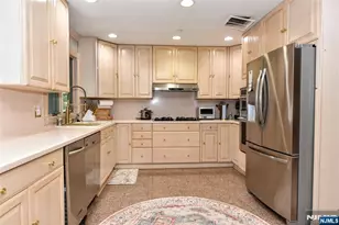 692 High Mountain Rd, Franklin Lakes, NJ 07417 - Photo 11