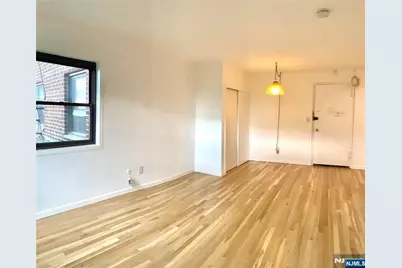 501 Linwood Drive 4H #4H, Fort Lee, NJ 07024 - Photo 5