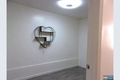 698 Anderson Avenue, Cliffside Park, NJ 07010 - Photo 5