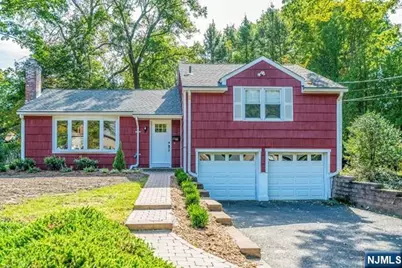 10 Gwynne Court, Closter, NJ 07624 - Photo 1