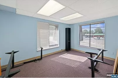 24 Wyckoff Avenue, Waldwick, NJ 07463 - Photo 27