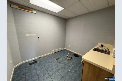 88 W Ridgewood 1R #1R, Ridgewood, NJ 07450 - Photo 13