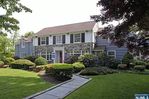 88 W Ridgewood 1R, Ridgewood, NJ 07450 - Photo 1