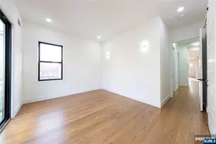 8 Jefferson Ave A, Jersey City, NJ 07306 - Photo 15