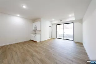 8 Jefferson Ave A, Jersey City, NJ 07306 - Photo 21