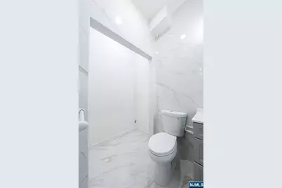 8 Jefferson Avenue A #A, Jersey City, NJ 07306 - Photo 23