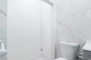 8 Jefferson Ave A, Jersey City, NJ 07306 - Photo 23