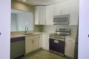 219 Village Circle Dr 219, Fort Lee, NJ 07024 - Photo 7