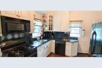 40 Eckel Road, Little Ferry, NJ 07643 - Photo 7