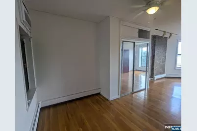 963 Boulevard East 2-3 #2-3, Weehawken, NJ 07086 - Photo 9