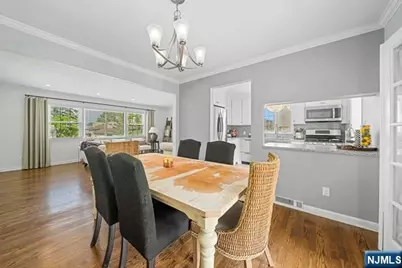 364 Rutland Avenue, Teaneck Township, NJ 07666 - Photo 11